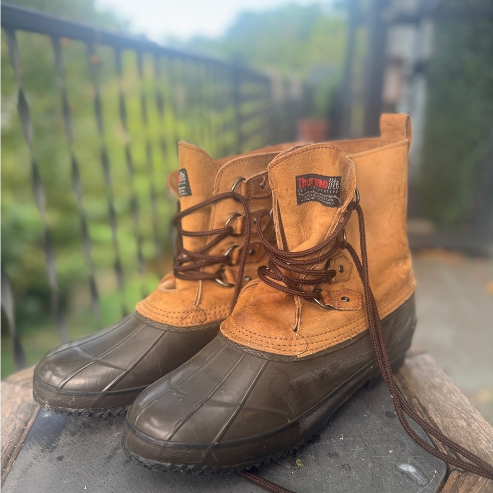 Men's Size 9 Brown and Tan Duck Boots